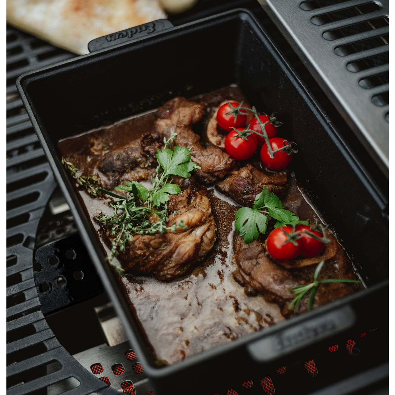 Switch Grid Dutch Oven image number 4