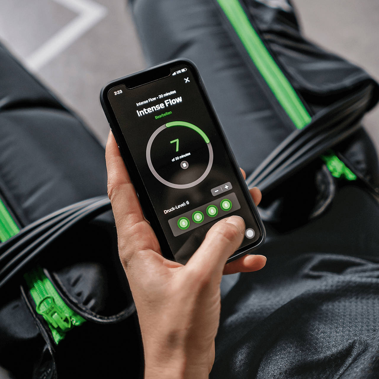 Go Lite Recovery Boots M image number 2