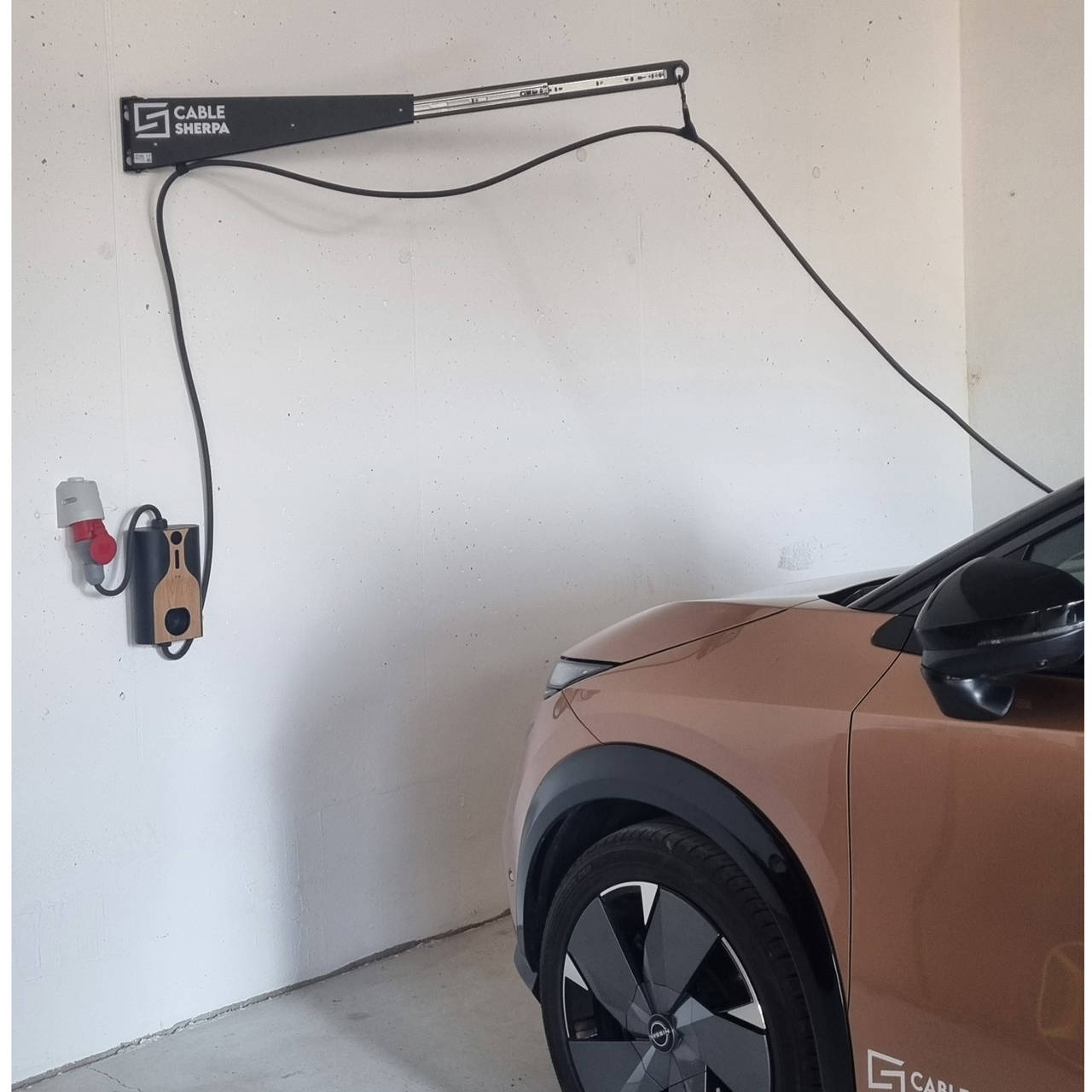 mobile Wallbox mit Kabelmanagement image number 5
